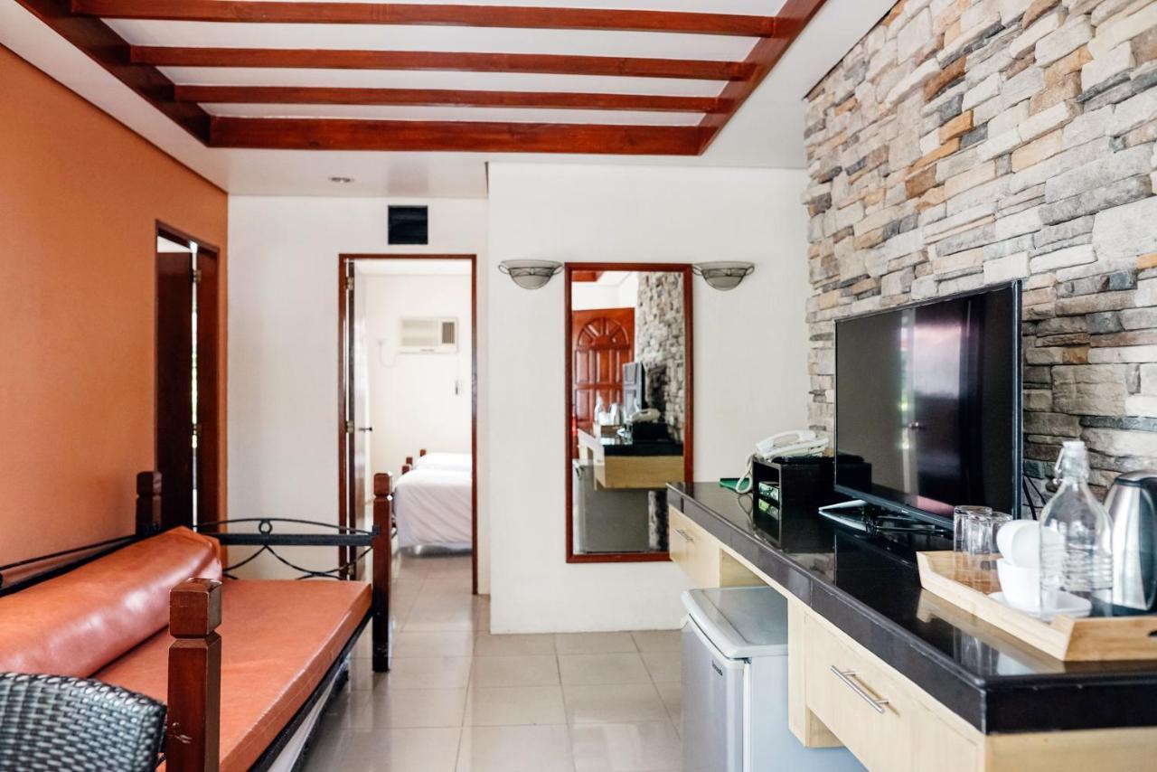 Palmas Del Mar Conference Resort Hotel Bacolod Exterior photo